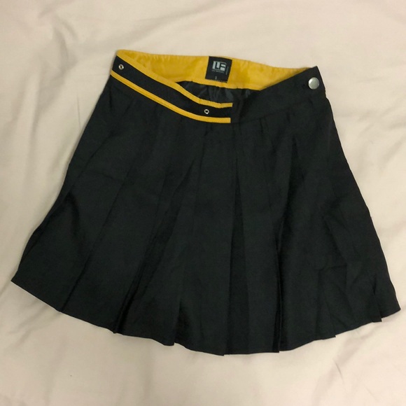 LF Black Pleated Skort Half Contrast Waistband - Picture 2 of 4